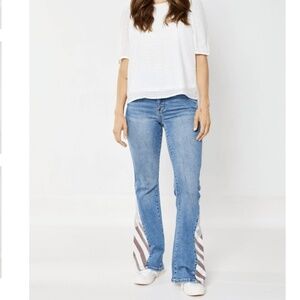 JUDY BLUE HIGH WAIST AMERICANA FLAG PRINT FLARE JEANS